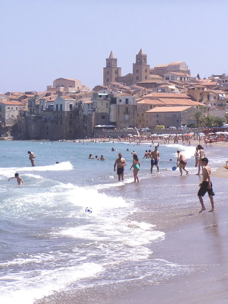 Lungo mare di Cefalù